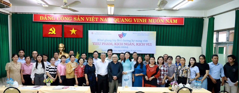 Bồi Dưỡng Miễn Phí Kỹ Năng Viết Tiểu Phẩm, Kịch Ngắn, Kịch Vui Năm 2024